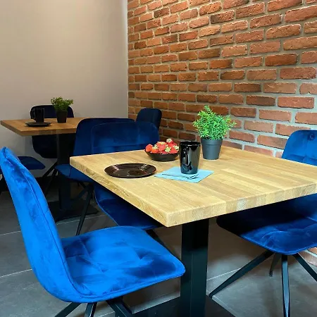 Manca Loft & *